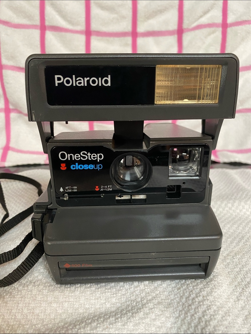 Polaroid OneStep Closeup Instant Camera - Black with Gold Flash